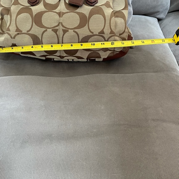 Coachbag - Picture 5 of 8